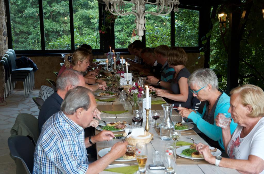 Camping le Clou Coux-et-Bigaroque-Mouzens Extérieur photo