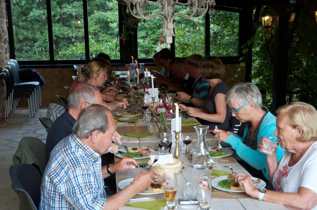 Hotel Camping le Clou à Coux-et-Bigaroque-Mouzens Extérieur photo