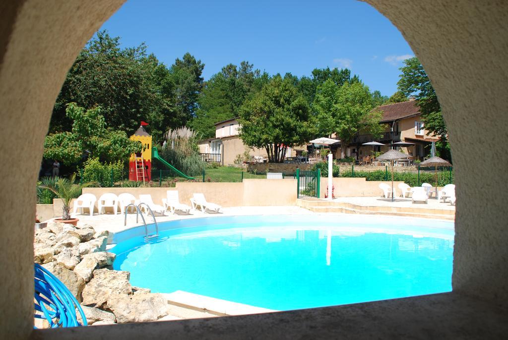 Hotel Camping le Clou à Coux-et-Bigaroque-Mouzens Extérieur photo